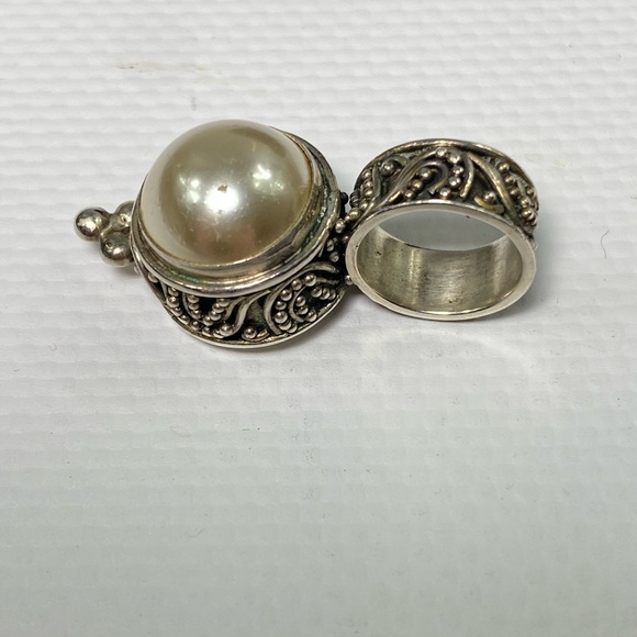 Beautiful 925 Silver Faux Pearl Slide Pendant - Picture 7 of 7